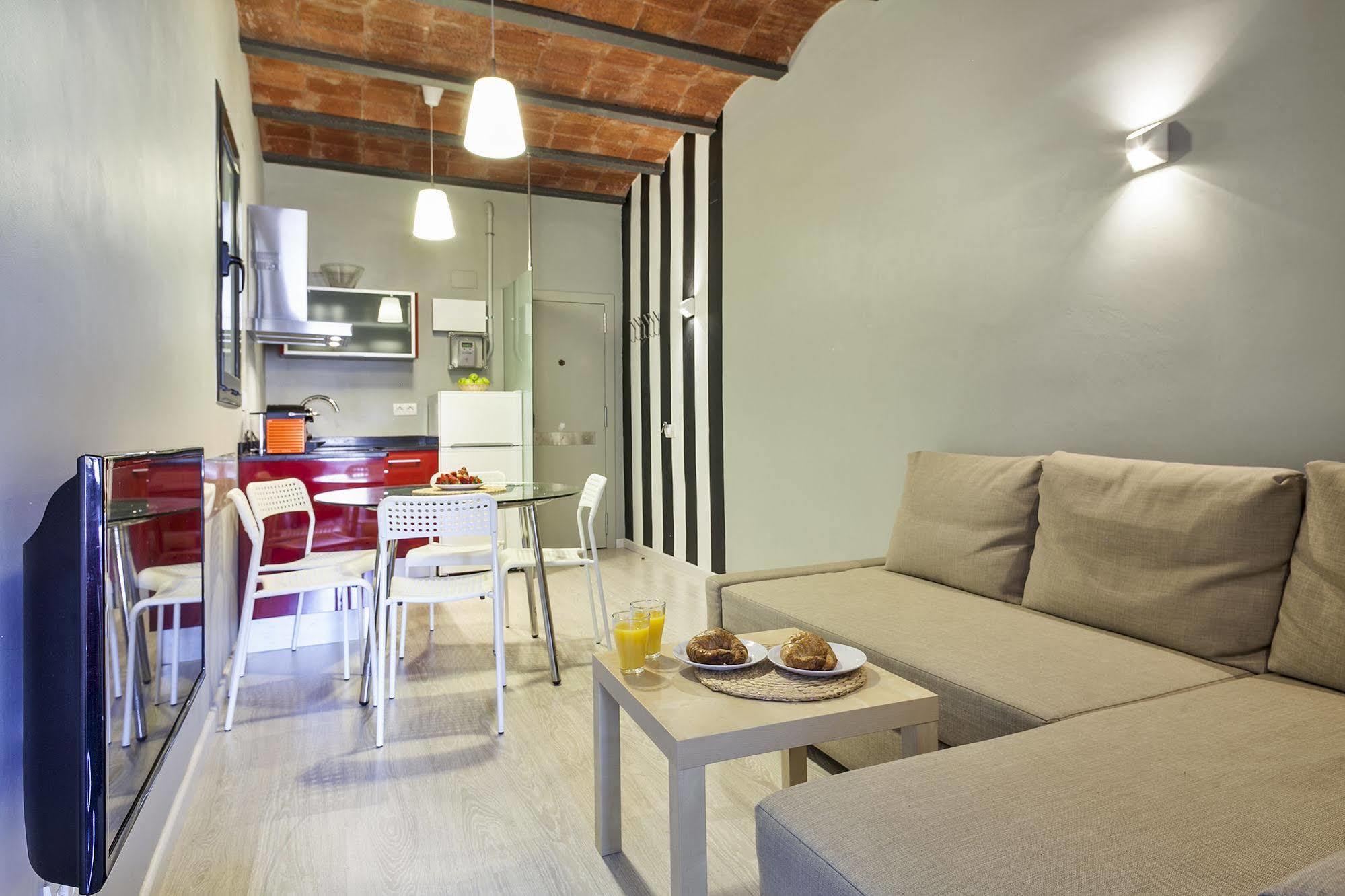 ดิง ดอง ฟิรา อพาร์ตเมนต์ Apartment บาร์เซโลนา ภายนอก รูปภาพ